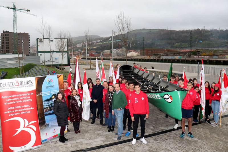 bilbainada-subida-trainera-a-begoña-casco-mallona-deusto-bilbao-2020